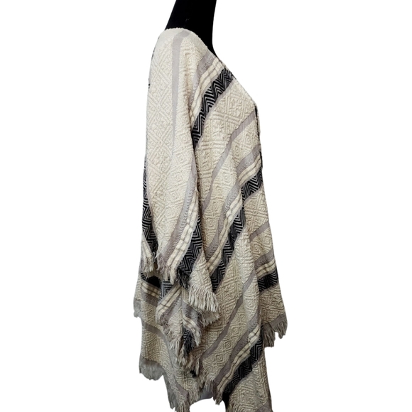 Francesca's Cotton Shawl One Size Nwt - Picture 4 of 6